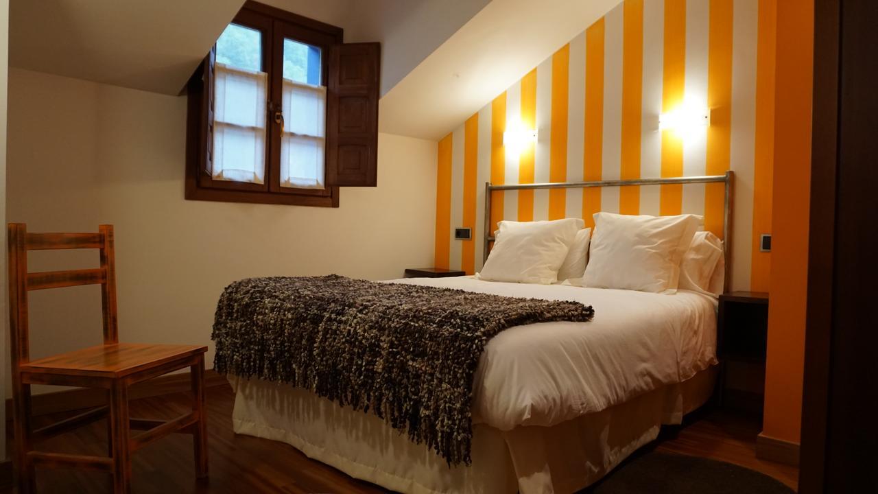 Apartamentos Lagos De Saliencia ภายนอก รูปภาพ